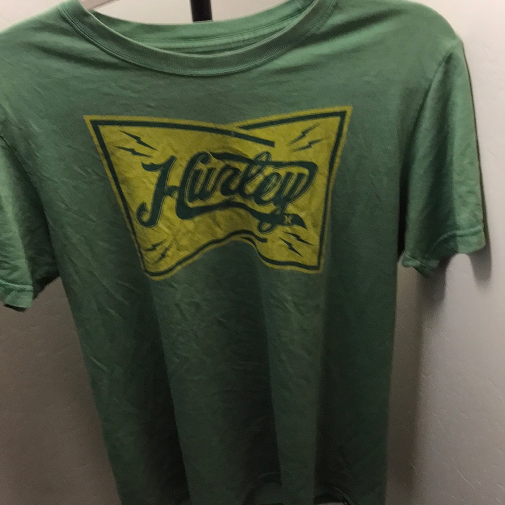 tee shirt